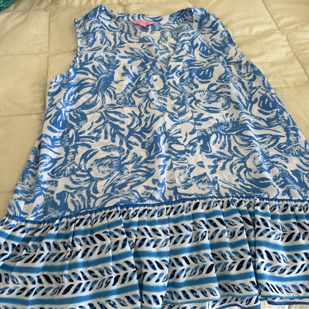 Lily Pulitzer sleeveless top. Size small machine washable!